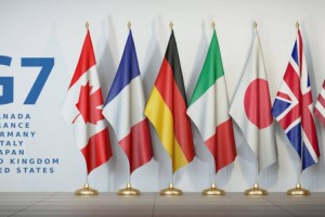 
                    В Японии проходит саммит глав внешнеполитических ведомств G7
                