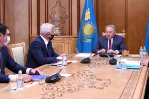 
                    Нурсултану Назарбаеву рассказали о планах «Лукойла» в Казахстане
                