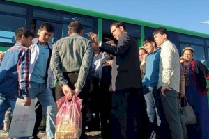 
                    Хлеб по справкам начали отпускать в Туркменистане
                