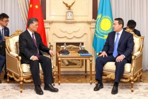 
                    Товарооборот между Казахстаном и Китаем достиг рекордного уровня в прошлом году
                