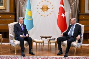 
                    Президенты Казахстана и Турции провели переговоры в Анкаре
                