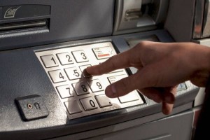 
                    Казахстанцы больше стали пользоваться платежными картами
                