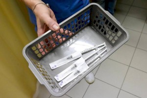 
                    Европа начала вакцинировать своих граждан от коронавируса
                