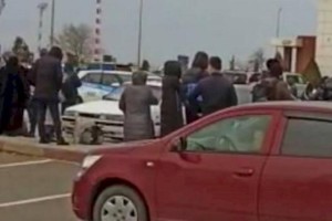 
                    В Актау людей эвакуировали из аэропорта
                
