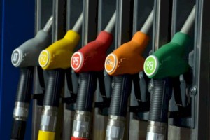 Почему растут цены на ГСМ в Казахстане