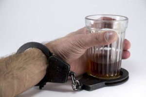 Почему казахстанцы стали пить больше и что может изменить ситуацию