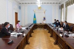 Аким Алматы встретился с представителями Всемирного банка