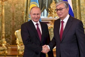 
                    Путин поздравил Токаева с 30-летием установления дипломатических отношений
                