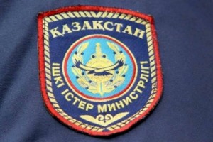 
                    Сотрудник полиции задержан в Алматы
                
