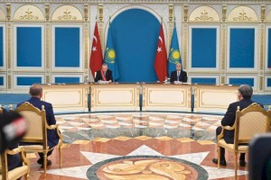Касым-Жомарт Токаев и Реджеп Тайип Эрдоган провели брифинг для представителей СМИ