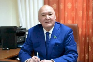 Жуматай Алиев сдал документы в Центризбирком