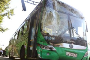 
                    Массовое ДТП с участием автобуса произошло в Алматы
                