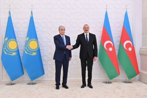 Касым-Жомарт Токаев провел встречу с Президентом Азербайджана