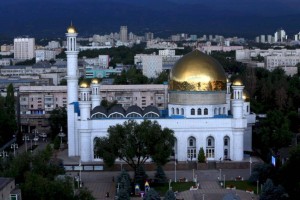 
                    Мужчина обворовывал спящих прихожан мечети в Алматы
                