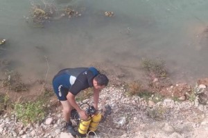 
                    В Шымкенте утонула девочка, соскользнув с трубы над рекой
                