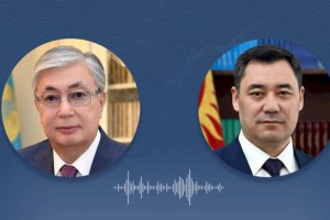 
                    Главы  Кыргызстана и Узбекистана поздравили Касым-Жомарта Токаева с проведением референдума
                
