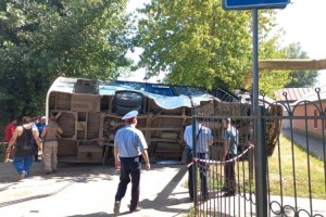 
                    В Уральске на перекрестке столкнулись два пассажирских автобуса
                