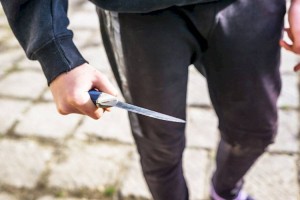
                    Избивали и угрожали ножом: группа тинейджеров грабила алматинцев
                