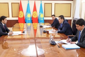 
                    Довести товарооборот до 2 млрд долларов планируют Казахстан и Кыргызстан
                