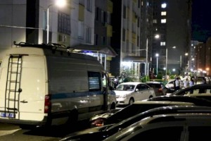 
                    В Алматы задержан мужчина, который ходил ночью по улице и стрелял из винтовки
                