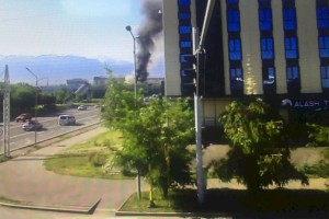 
                    В Алматы горит двухэтажное кафе «Терраса»
                