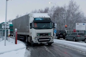 
                    Почти 170 машин застряли на погранпереходах Казахстана
                