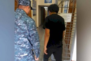 
                    Пристававший к 12-летней школьнице в автобусе мужчина задержан в Нур-Султане
                