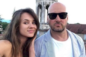 
                    На Байконуре задержан популярный британский блогер и его спутница из Беларуси
                