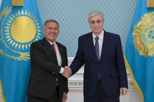 
                    Касым-Жомарт Токаев принял Президента Татарстана
                
