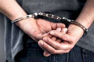 
                    Оружие и наркотики изъяли полицейские у жителя Талдыкоргана
                