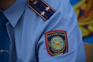 
                    Алматинских полицейских перевели на усиленный режим несения службы
                