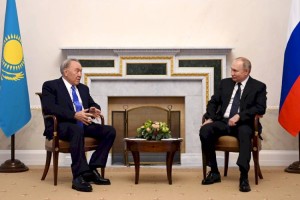 
                    Путин высоко оценил вклад Нурсултана Назарбаева в развитие сотрудничества в ЕАЭС
                