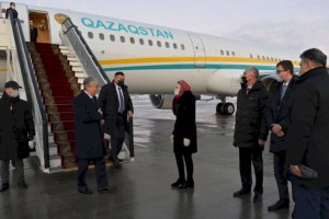 
                    Касым-Жомарт Токаев прибыл в Санкт-Петербург
                