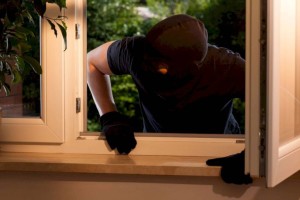 
                    Группу домушников задержали с поличным в Алматы
                