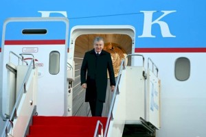 Президент РК лично встретил в аэропорту Нур-Султана своего узбекского коллегу
