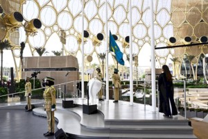 
                    В Дубае на EXPO 2020 подняли национальный флаг Казахстана
                