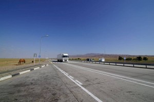 На каких участках дорог Казахстана внедрили платный проезд