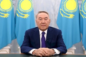 Нурсултан Назарбаев принял решение передать полномочия Председателя партии Nur Otan