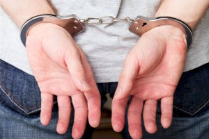 
                    Задержаны участники массовых беспорядков, грабившие оружейный магазин в Алматы
                
