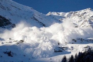 
                    Более 20 снежных лавин сошли в горах Алматы
                
