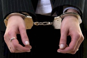
                    В Алматы сотрудница банка снимала деньги со счетов клиентов
                
