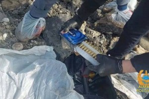 
                    Схрон с оружием и боеприпасами обнаружили в Алматы
                