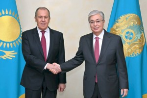 Касым-Жомарт Токаев принял главу МИД России Сергея Лаврова