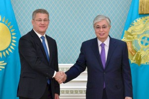 
                    Касым-Жомарт Токаев принял главу Башкортостана
                