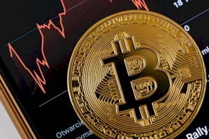 
                    Bitcoin упал ниже отметки в 30 000 долларов США впервые с июля 2021 года
                