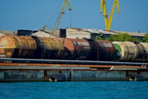 
                    Казахстан сможет перевезти свою нефть в Европу через Грузию
                