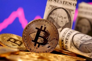 
                    Добыт юбилейный Bitcoin под номером 19 000 000
                