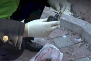 Гранаты и патроны обнаружили близ станции метро в Алматы