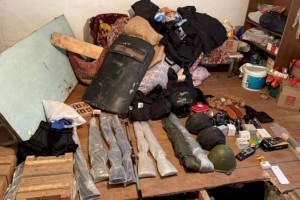 Схрон похищенного оружия обнаружили у арендаторов частного дома в Алматы