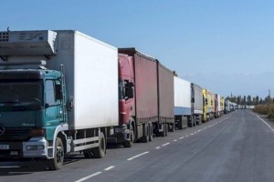 
                    Порядка 210 машин застряли на погранпереходах Казахстана
                